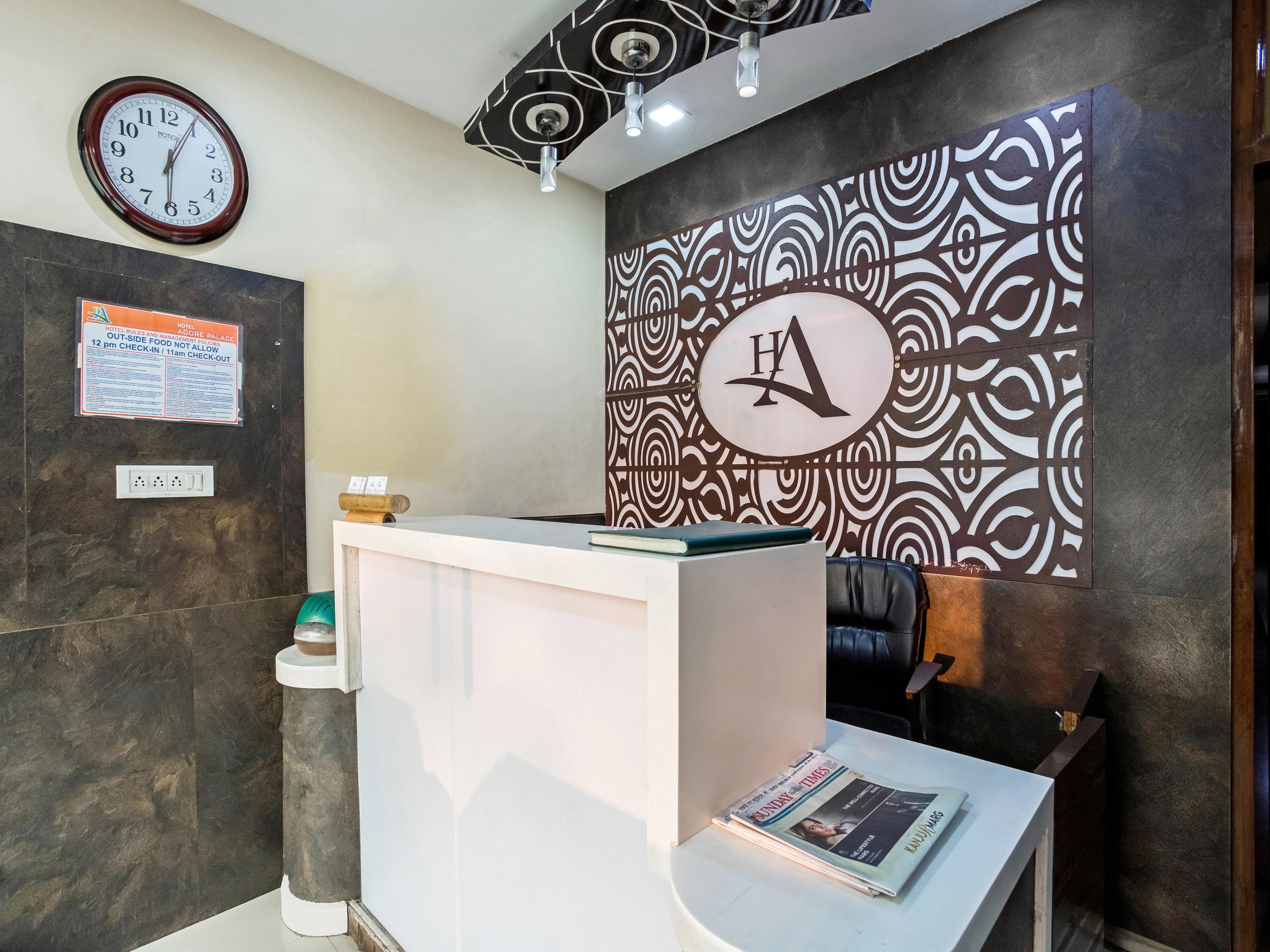 Hotel Adore Palace Mumbai Bagian luar foto
