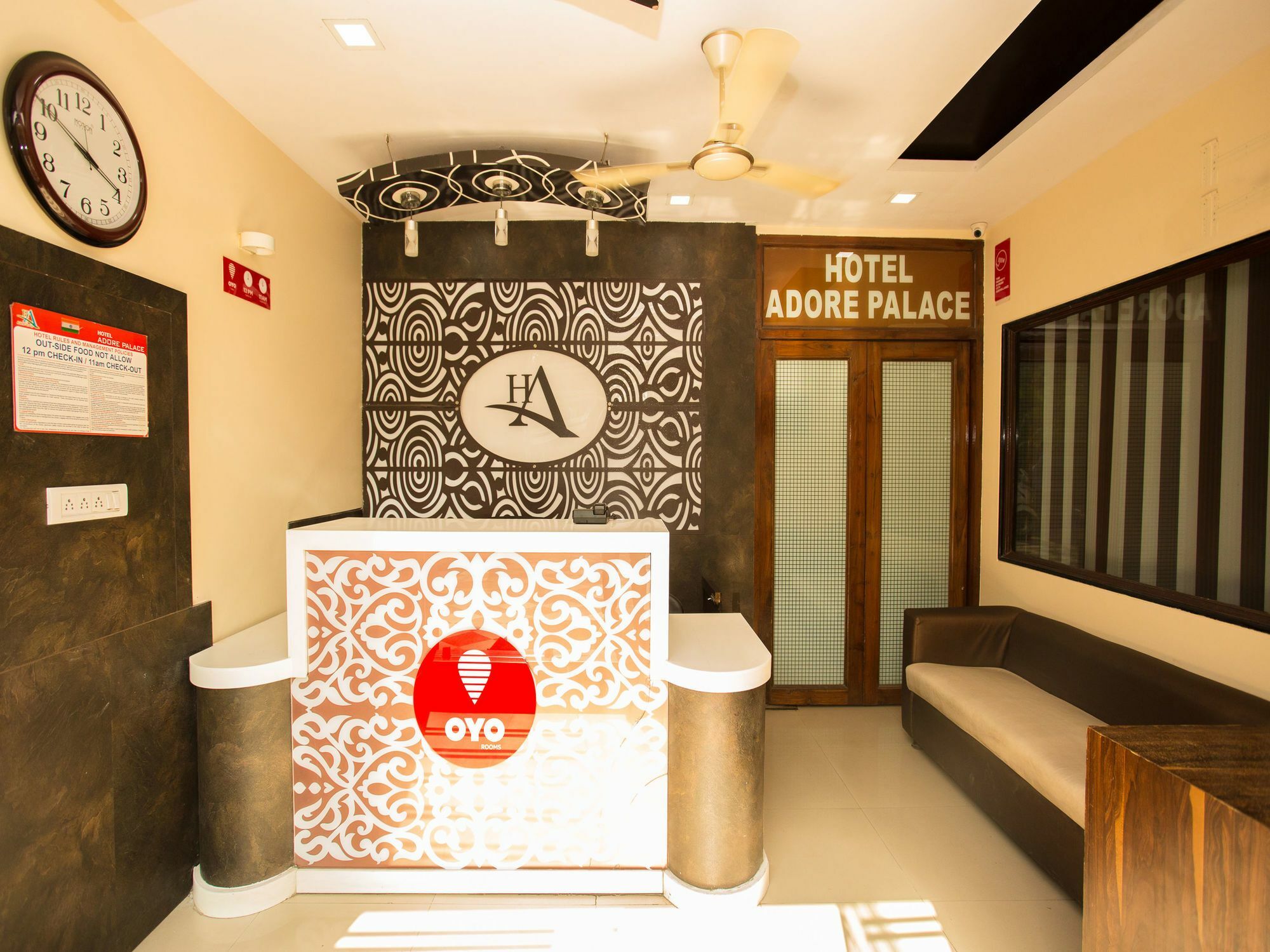 Hotel Adore Palace Mumbai Bagian luar foto