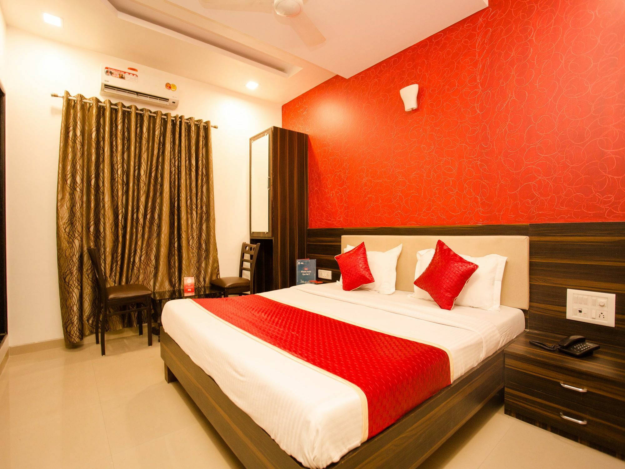Hotel Adore Palace Mumbai Bagian luar foto